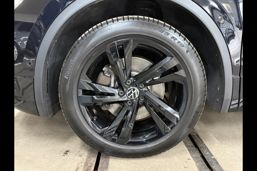 Volkswagen Tiguan 1.4 TSI eHybrid R-Line Business+ | Blackpack | Elek. Trekhaak | Matrix LED | Navigatie | 19' inch
