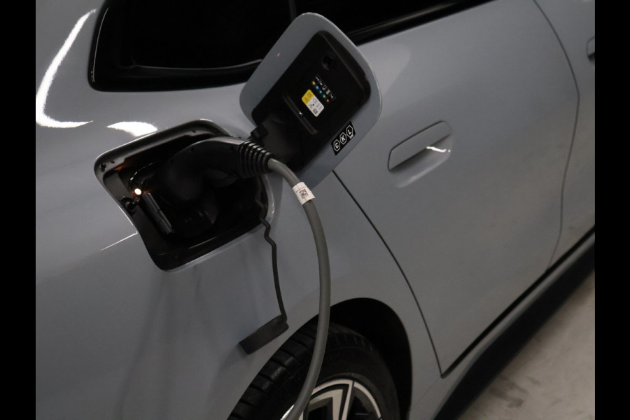 BMW i4 M50 High Executive 84 kWh [M PAKKET, MEMORY SEATS, CAMERA, PDC V+A, APPLE CARPLAY, ANDROID AUTO, CRUISE CONTROL, HARMAN/KARDON, SFEERVERLICHTING, STOELVERWARMING, NIEUWSTAAT]