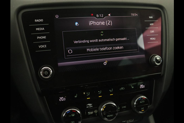 Škoda Octavia 1.6 TDI Greentech Clever Edition | Automaat | Carplay | Stoelverwarming | Navigatie | Cruise control | Climate control | Half leder