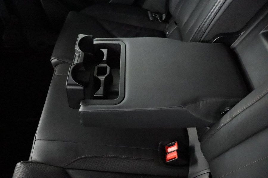 Škoda ENYAQ iV 80 Founders Edition Black|Leer|SOH 93%|Camera|Stoelverwarming