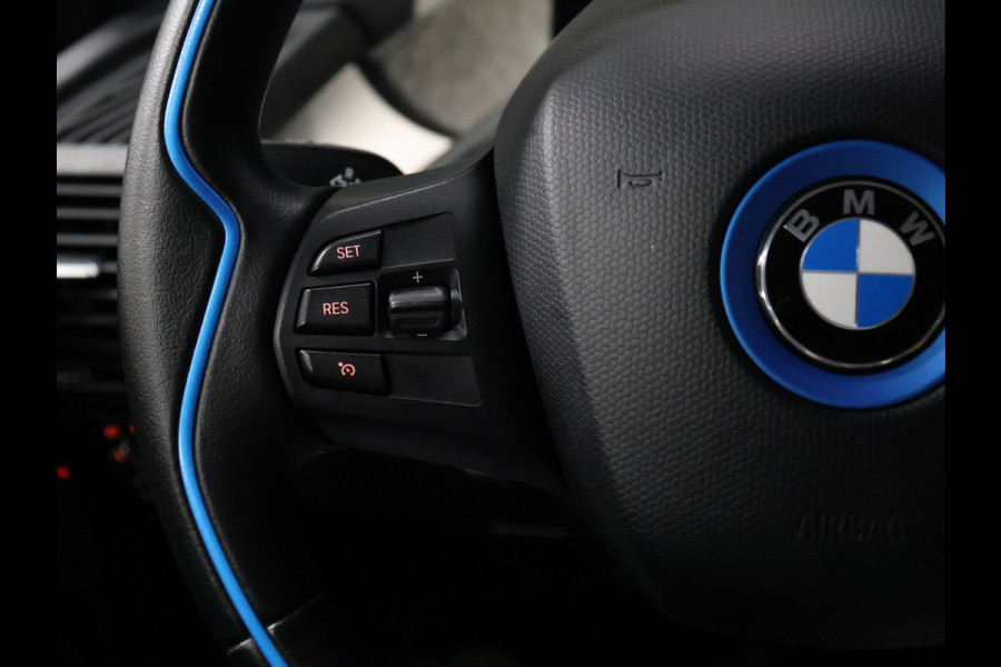 BMW i3 S 94Ah 33 kWh [PDC ACHTER, LEDVERLICHTING, BLUETOOTH, CRUISE, CLIMATE, NAVIGATIE, NIEUWSTAAT]