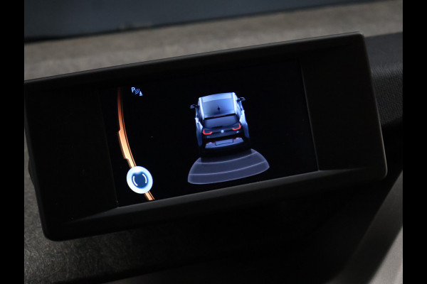 BMW i3 S 94Ah 33 kWh [PDC ACHTER, LEDVERLICHTING, BLUETOOTH, CRUISE, CLIMATE, NAVIGATIE, NIEUWSTAAT]
