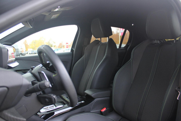 Peugeot 208 GT 1.2 Hybrid 145PK e-DCS6 | NAVIGATIE | DRAADLOZE APPLE CARPLAY/ANDROID AUTO | CAMERA VOOR + ACHTER | FULL LED KOPLAMPEN | LICHTMETALEN VELGEN 17" | DODEHOEK DETECTIE | DRAADLOZE TELEFOONLADER | KEYLESS ENTRY/START | DAB+ RADIO | ADAPTIVE CRUISE CONTROL |