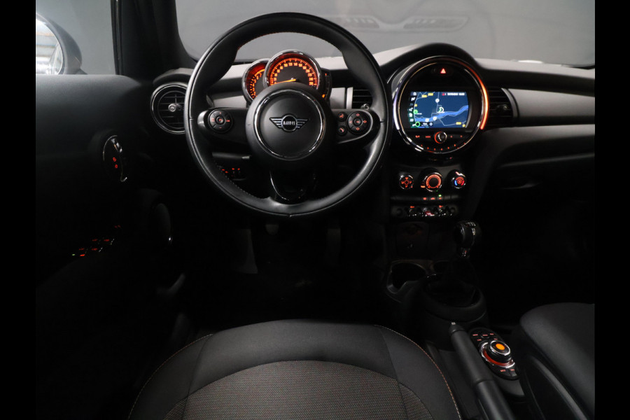 MINI Mini 1.5 One Salt [APPLE CARPLAY, PDC ACHTER, CRUISE CONTROL, AIRCO, NAVIGATIE, NIEUWSTAAT]