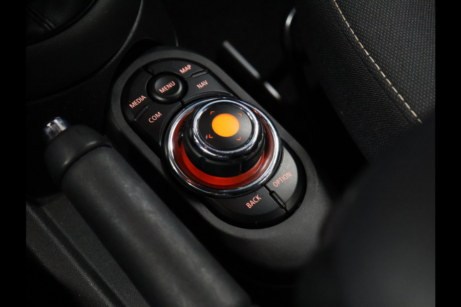 MINI Mini 1.5 One Salt [APPLE CARPLAY, PDC ACHTER, CRUISE CONTROL, AIRCO, NAVIGATIE, NIEUWSTAAT]