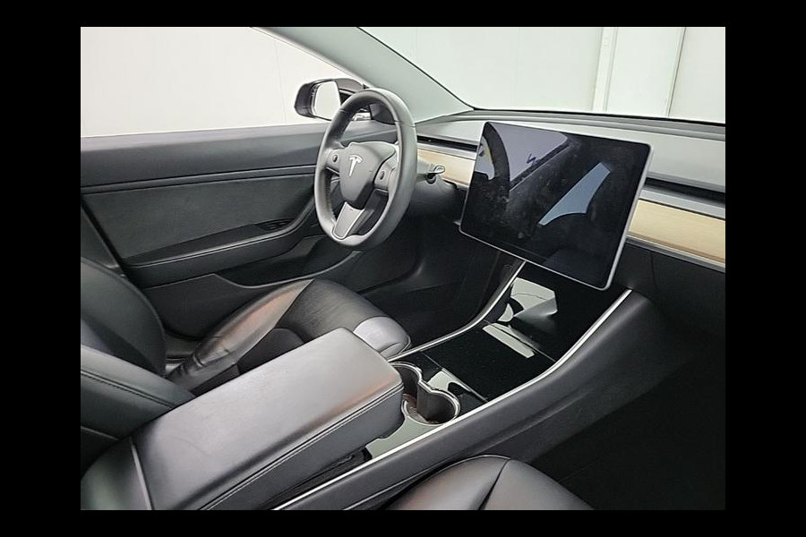 Tesla Model 3 Long Range Dual AWD | Trekhaak | Autopilot | Panorama |