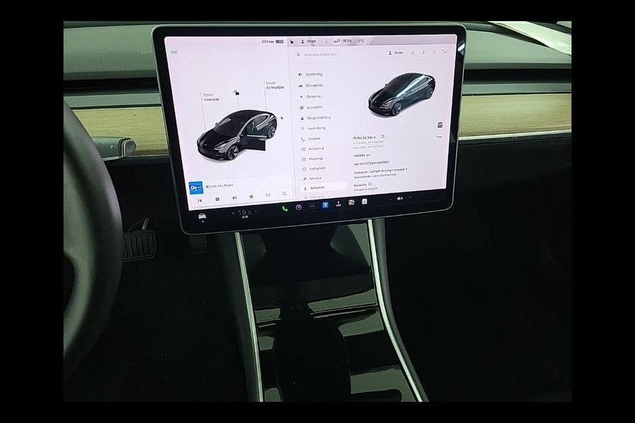Tesla Model 3 Long Range Dual AWD | Trekhaak | Autopilot | Panorama |