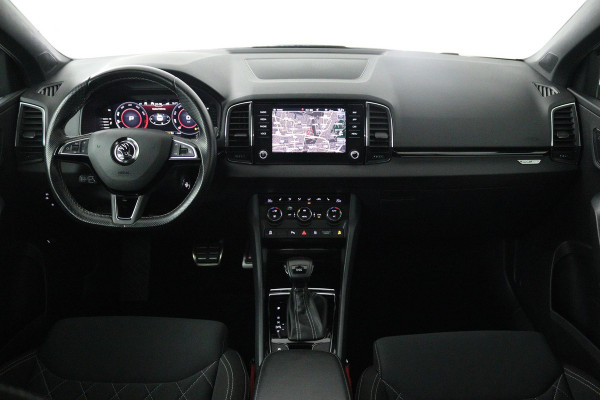 Škoda Karoq 1.5 TSI ACT Sportline Business (PANORAMADAK, DIGITALE COCKPIT, ACHTERUITRIJCAMERA, STOELVERWARMING, CRUISE ADAPTIEF)