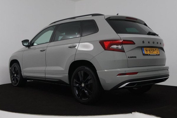 Škoda Karoq 1.5 TSI ACT Sportline Business (PANORAMADAK, DIGITALE COCKPIT, ACHTERUITRIJCAMERA, STOELVERWARMING, CRUISE ADAPTIEF)
