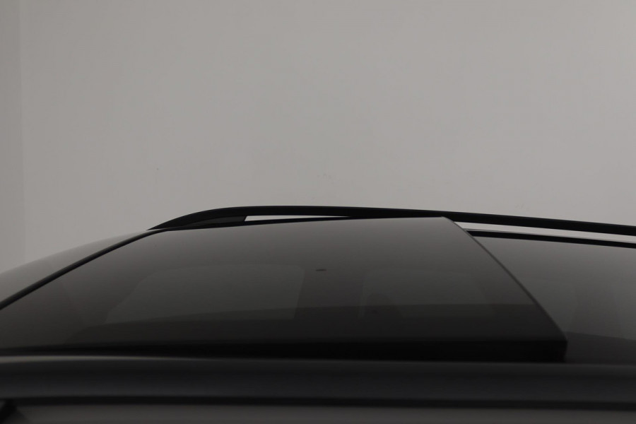 Škoda Karoq 1.5 TSI ACT Sportline Business (PANORAMADAK, DIGITALE COCKPIT, ACHTERUITRIJCAMERA, STOELVERWARMING, CRUISE ADAPTIEF)