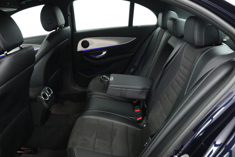 Mercedes-Benz E-Klasse 200 Business Solution AMG (STOELVERWARMING, ACHTERUITRIJCAMERA, SFEERVERLICHTING, PARKEERSENSOREN)