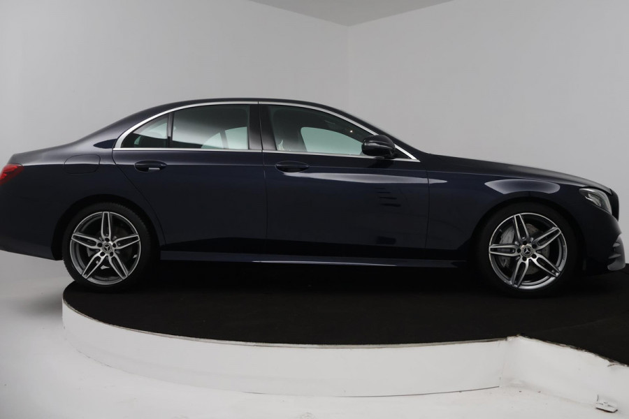 Mercedes-Benz E-Klasse 200 Business Solution AMG (STOELVERWARMING, ACHTERUITRIJCAMERA, SFEERVERLICHTING, PARKEERSENSOREN)
