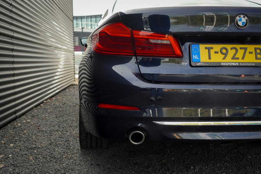 BMW 5 Serie 530e iPerformance High Executive / Adaptive / HUD / Comfortstoelen / Drive Assist Pro