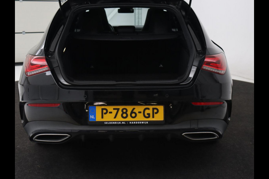 Mercedes-Benz CLA-Klasse 250e AMG Limited | Panoramadak | Carplay | Stoelverwarming | Camera | Sfeerverlichting | Leder/Alcantara | Widescreen | Keyless | Matrix LED | Navigatie | PHEV | Plug In