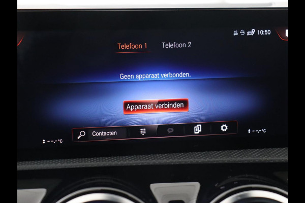 Mercedes-Benz CLA-Klasse 250e AMG Limited | Panoramadak | Carplay | Stoelverwarming | Camera | Sfeerverlichting | Leder/Alcantara | Widescreen | Keyless | Matrix LED | Navigatie | PHEV | Plug In