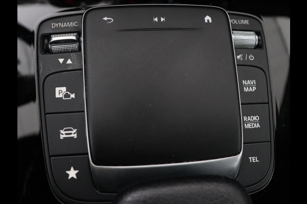 Mercedes-Benz CLA-Klasse 250e AMG Limited | Panoramadak | Carplay | Stoelverwarming | Camera | Sfeerverlichting | Leder/Alcantara | Widescreen | Keyless | Matrix LED | Navigatie | PHEV | Plug In
