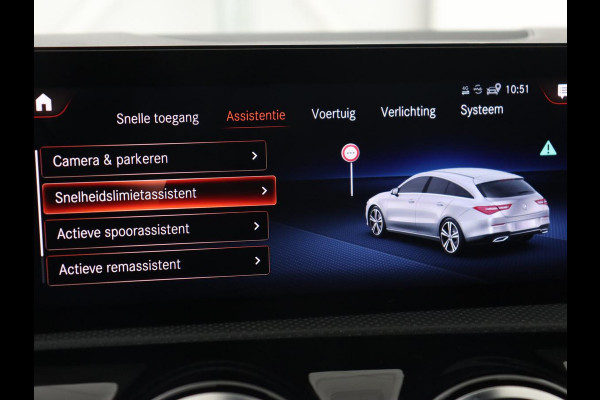 Mercedes-Benz CLA-Klasse 250e AMG Limited | Panoramadak | Carplay | Stoelverwarming | Camera | Sfeerverlichting | Leder/Alcantara | Widescreen | Keyless | Matrix LED | Navigatie | PHEV | Plug In