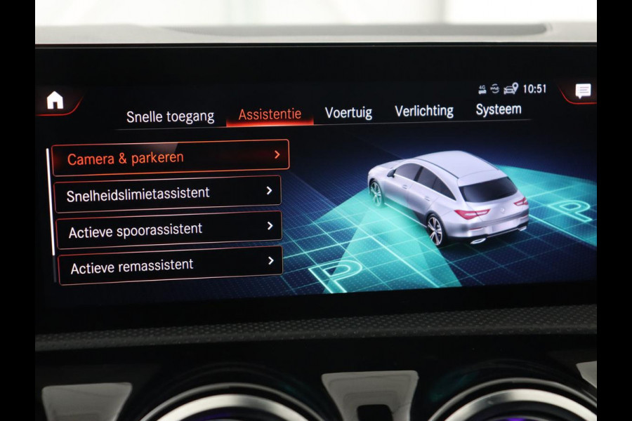 Mercedes-Benz CLA-Klasse 250e AMG Limited | Panoramadak | Carplay | Stoelverwarming | Camera | Sfeerverlichting | Leder/Alcantara | Widescreen | Keyless | Matrix LED | Navigatie | PHEV | Plug In