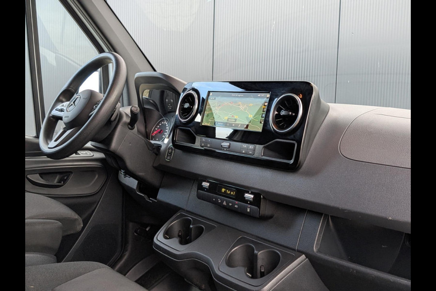 Mercedes-Benz Sprinter 319 190PK AUTOMAAT LED 3500KG TREKHAAK L2H2 CLIMATE CRUISE M-BUX