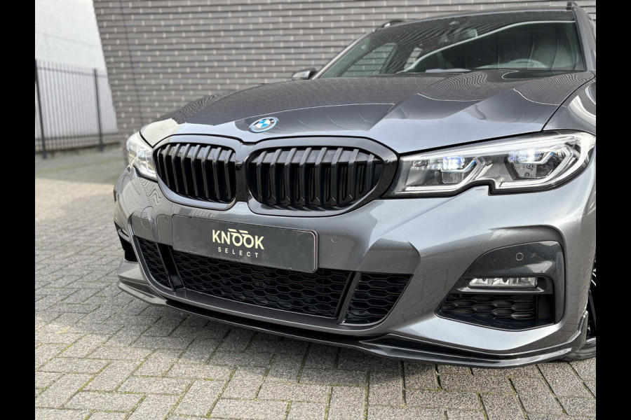 BMW 3 Serie Touring 330e M Sport / Panodak / Alcantara / Laser licht / 20"