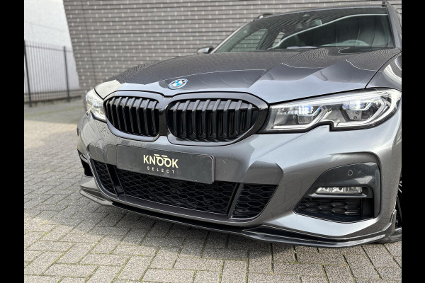 BMW 3 Serie Touring 330e M Sport / Panodak / Alcantara / Laser licht / 20"