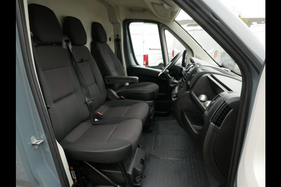 Opel Movano 2.2D 120PK, L2H2, Airco