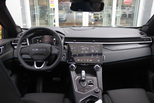 Lynk & Co 01 1.5 261PK PHEV | PANORAMA SCHUIF / KANTELDAK | INFINTY AUDIO | DODEHOEK DETECTIE | NAVIGATIE | DASHBOARD CAMERA | ELEKTRISCHE STOELVERSTELLING MET GEHEUGEN FUNCTIE | DAB+ RADIO | DRAADLOZE APPLE CARPLAY/ANDROID AUTO | DRAADLOZE TELEFOONLADER | ELEKTRISCH BEDIENBARE ACHTERKLEP | STOEL VERWARMING | 360° CAMERA | DODEHOEK DETECTIE | ZWARTE HEMEL BEKLEDING | KEYLESS ENTRY/START | 20" LICHTMETALEN VELGEN |