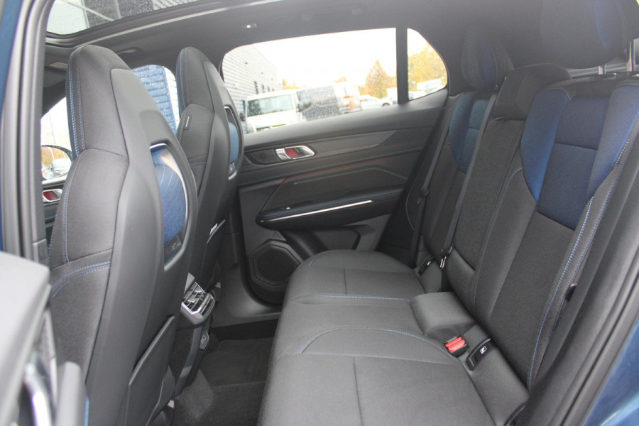 Lynk & Co 01 1.5 261PK PHEV | PANORAMA SCHUIF / KANTELDAK | INFINTY AUDIO | DODEHOEK DETECTIE | NAVIGATIE | DASHBOARD CAMERA | ELEKTRISCHE STOELVERSTELLING MET GEHEUGEN FUNCTIE | DAB+ RADIO | DRAADLOZE APPLE CARPLAY/ANDROID AUTO | DRAADLOZE TELEFOONLADER | ELEKTRISCH BEDIENBARE ACHTERKLEP | STOEL VERWARMING | 360° CAMERA | DODEHOEK DETECTIE | ZWARTE HEMEL BEKLEDING | KEYLESS ENTRY/START | 20" LICHTMETALEN VELGEN |