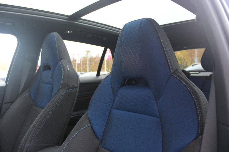 Lynk & Co 01 1.5 261PK PHEV | PANORAMA SCHUIF / KANTELDAK | INFINTY AUDIO | DODEHOEK DETECTIE | NAVIGATIE | DASHBOARD CAMERA | ELEKTRISCHE STOELVERSTELLING MET GEHEUGEN FUNCTIE | DAB+ RADIO | DRAADLOZE APPLE CARPLAY/ANDROID AUTO | DRAADLOZE TELEFOONLADER | ELEKTRISCH BEDIENBARE ACHTERKLEP | STOEL VERWARMING | 360° CAMERA | DODEHOEK DETECTIE | ZWARTE HEMEL BEKLEDING | KEYLESS ENTRY/START | 20" LICHTMETALEN VELGEN |