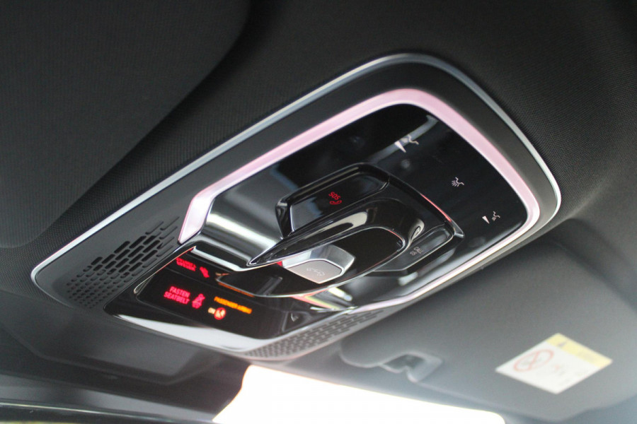 Lynk & Co 01 1.5 261PK PHEV | PANORAMA SCHUIF / KANTELDAK | INFINTY AUDIO | DODEHOEK DETECTIE | NAVIGATIE | DASHBOARD CAMERA | ELEKTRISCHE STOELVERSTELLING MET GEHEUGEN FUNCTIE | DAB+ RADIO | DRAADLOZE APPLE CARPLAY/ANDROID AUTO | DRAADLOZE TELEFOONLADER | ELEKTRISCH BEDIENBARE ACHTERKLEP | STOEL VERWARMING | 360° CAMERA | DODEHOEK DETECTIE | ZWARTE HEMEL BEKLEDING | KEYLESS ENTRY/START | 20" LICHTMETALEN VELGEN |