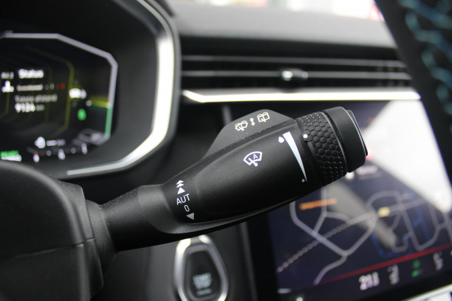 Lynk & Co 01 1.5 261PK PHEV | PANORAMA SCHUIF / KANTELDAK | INFINTY AUDIO | DODEHOEK DETECTIE | NAVIGATIE | DASHBOARD CAMERA | ELEKTRISCHE STOELVERSTELLING MET GEHEUGEN FUNCTIE | DAB+ RADIO | DRAADLOZE APPLE CARPLAY/ANDROID AUTO | DRAADLOZE TELEFOONLADER | ELEKTRISCH BEDIENBARE ACHTERKLEP | STOEL VERWARMING | 360° CAMERA | DODEHOEK DETECTIE | ZWARTE HEMEL BEKLEDING | KEYLESS ENTRY/START | 20" LICHTMETALEN VELGEN |