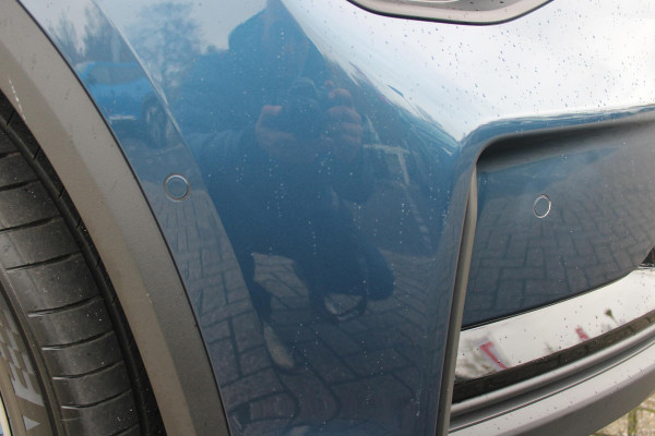 Lynk & Co 01 1.5 261PK PHEV | PANORAMA SCHUIF / KANTELDAK | INFINTY AUDIO | DODEHOEK DETECTIE | NAVIGATIE | DASHBOARD CAMERA | ELEKTRISCHE STOELVERSTELLING MET GEHEUGEN FUNCTIE | DAB+ RADIO | DRAADLOZE APPLE CARPLAY/ANDROID AUTO | DRAADLOZE TELEFOONLADER | ELEKTRISCH BEDIENBARE ACHTERKLEP | STOEL VERWARMING | 360° CAMERA | DODEHOEK DETECTIE | ZWARTE HEMEL BEKLEDING | KEYLESS ENTRY/START | 20" LICHTMETALEN VELGEN |