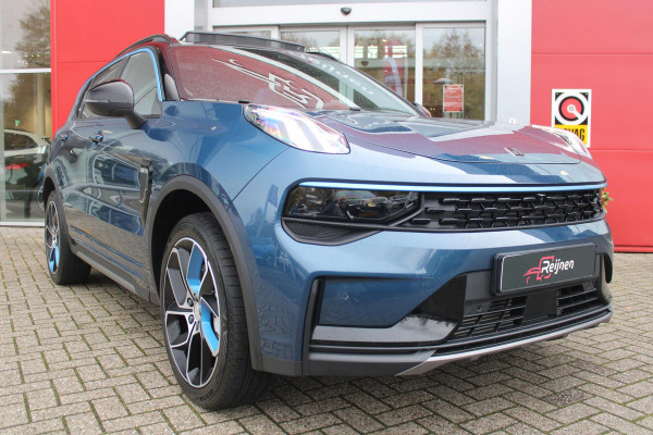 Lynk & Co 01 1.5 261PK PHEV | PANORAMA SCHUIF / KANTELDAK | INFINTY AUDIO | DODEHOEK DETECTIE | NAVIGATIE | DASHBOARD CAMERA | ELEKTRISCHE STOELVERSTELLING MET GEHEUGEN FUNCTIE | DAB+ RADIO | DRAADLOZE APPLE CARPLAY/ANDROID AUTO | DRAADLOZE TELEFOONLADER | ELEKTRISCH BEDIENBARE ACHTERKLEP | STOEL VERWARMING | 360° CAMERA | DODEHOEK DETECTIE | ZWARTE HEMEL BEKLEDING | KEYLESS ENTRY/START | 20" LICHTMETALEN VELGEN |