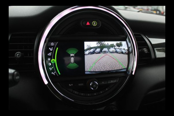 MINI Mini Electric Yours 33 kWh / SoH 95.5% / Full option! / Panoramadak / Camera / Head-up / Leder / Harman Kardon / Keyless / 17'' / CarPlay / Stoelverwarming / Matrix LED / DAB / Cruise Control