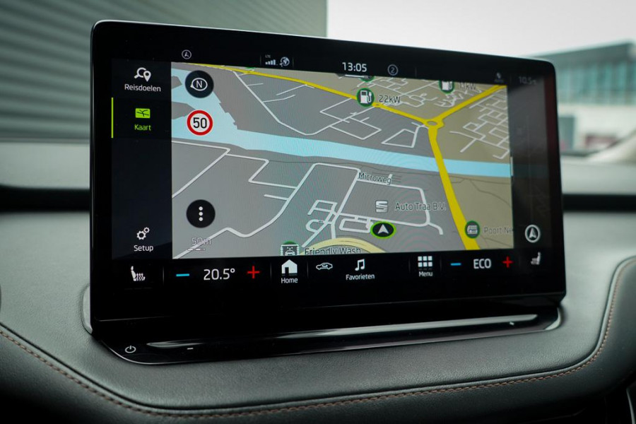 Škoda ENYAQ iV 80 / Comfort Pack / Leder / 21'' / Warmtepomp / Adaptive Cruise / Incl BTW