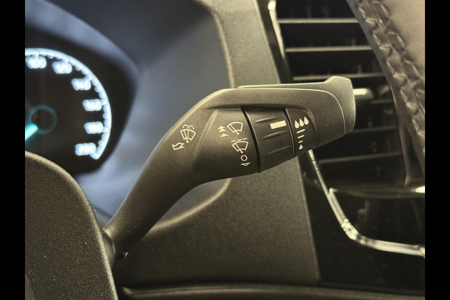 Ford Transit 310 2.0 TDCI L2H2 Trend Automaat Airco Bluetooth Camera  Cruise Control