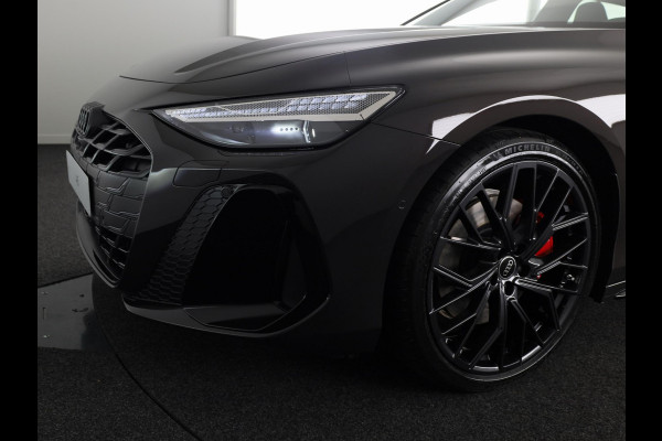 Audi A6 Avant S edition Competition e-hybrid 270 kW / 367 PK | Luchtvering | MMI experience pro | Tech plus | Panoramadak |