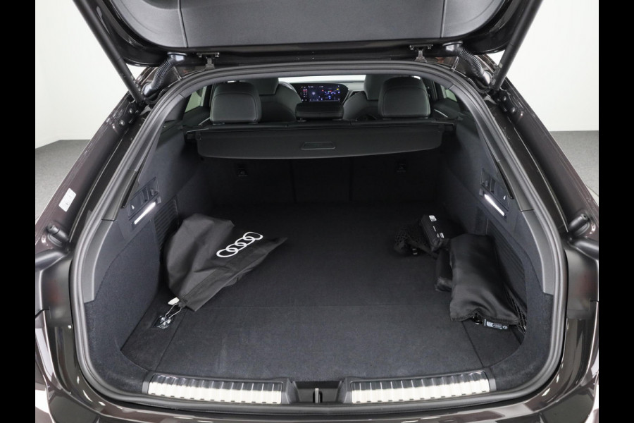 Audi A6 Avant S edition Competition e-hybrid 270 kW / 367 PK | Luchtvering | MMI experience pro | Tech plus | Panoramadak |