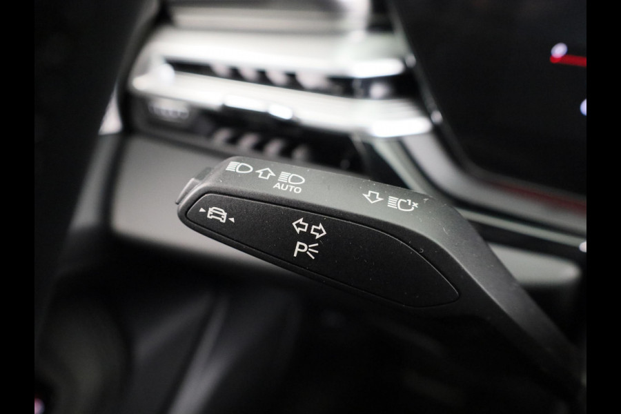 Audi A6 Avant S edition Competition e-hybrid 270 kW / 367 PK | Luchtvering | MMI experience pro | Tech plus | Panoramadak |