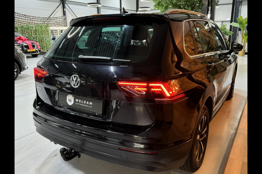 Volkswagen Tiguan 1.5 TSI ACT IQ-Drive Garantie Trekhaak Xenon Carplay ACC Clima Navi Led Dab Front Ass Rijklaar