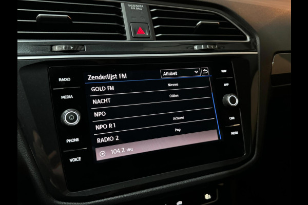 Volkswagen Tiguan 1.5 TSI ACT IQ-Drive Garantie Trekhaak Xenon Carplay ACC Clima Navi Led Dab Front Ass Rijklaar