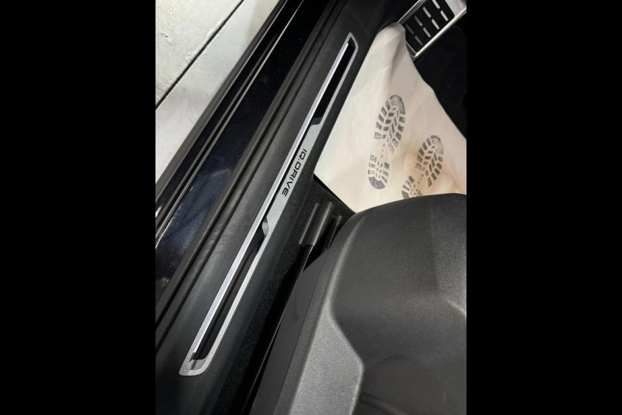 Volkswagen Tiguan 1.5 TSI ACT IQ-Drive Garantie Trekhaak Xenon Carplay ACC Clima Navi Led Dab Front Ass Rijklaar