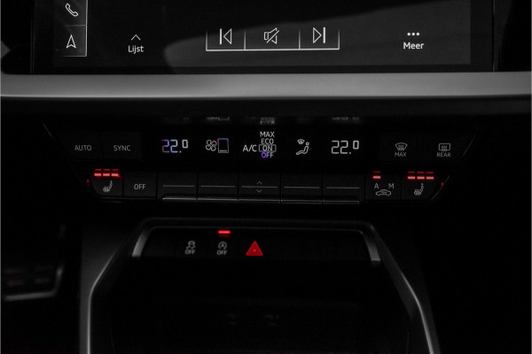 Audi A3 Sportback 30 TFSI S Edition Pano ACC Zwart Optiek Trekhaak