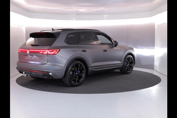 Volkswagen Touareg 3.0 TSi eHybrid 4MOTION R Edition 462PK PHEV| DYNAUDIO | Lederpakket "Puglia" |Luchtvering 22 Inch LM | Trekhaak incl Assistent |