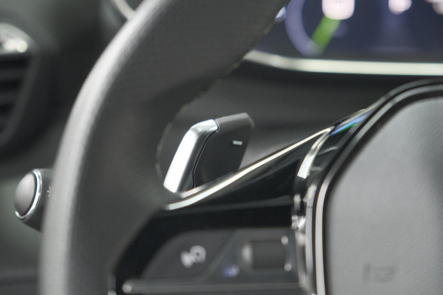 Peugeot 2008 PureTech 130 EAT8 GT | 360 Camera | Stoelmassage | Adaptieve Cruise Control | Dodehoekdetectie