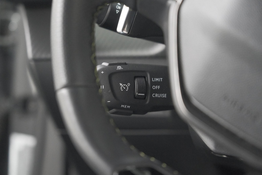Peugeot 2008 PureTech 130 EAT8 GT | 360 Camera | Stoelmassage | Adaptieve Cruise Control | Dodehoekdetectie