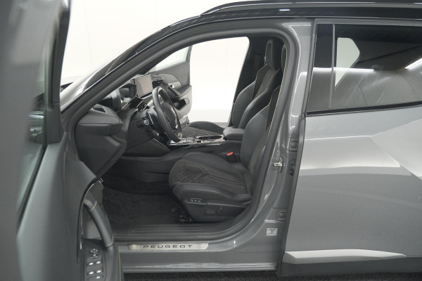 Peugeot 2008 PureTech 130 EAT8 GT | 360 Camera | Stoelmassage | Adaptieve Cruise Control | Dodehoekdetectie