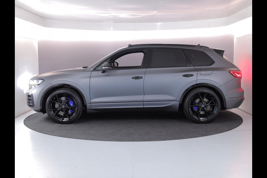 Volkswagen Touareg 3.0 TSi eHybrid 4MOTION R Edition 462PK PHEV| DYNAUDIO | Lederpakket "Puglia" |Luchtvering 22 Inch LM | Trekhaak incl Assistent |