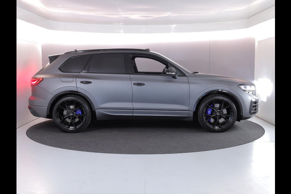 Volkswagen Touareg 3.0 TSi eHybrid 4MOTION R Edition 462PK PHEV| DYNAUDIO | Lederpakket "Puglia" |Luchtvering 22 Inch LM | Trekhaak incl Assistent |