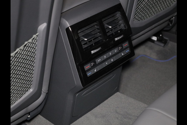 Volkswagen Touareg 3.0 TSi eHybrid 4MOTION R Edition 462PK PHEV| DYNAUDIO | Lederpakket "Puglia" |Luchtvering 22 Inch LM | Trekhaak incl Assistent |